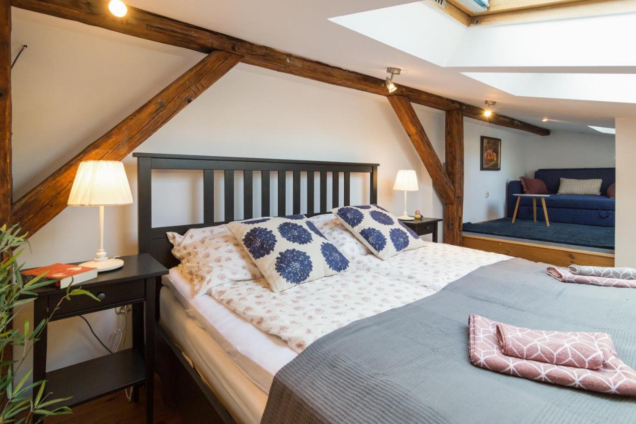 Lovers Nest Appartement Krakau Buitenkant foto